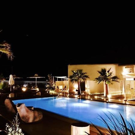 Queen Boutique Suites Mykonos Town Экстерьер фото
