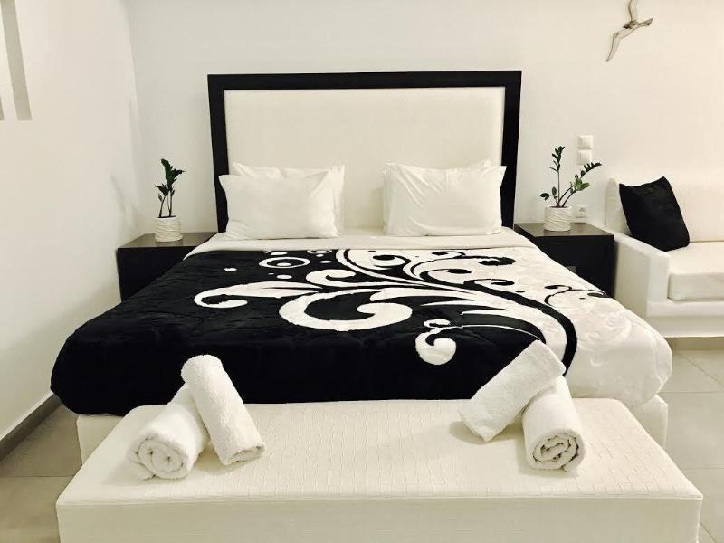 Queen Boutique Suites Mykonos Town Экстерьер фото