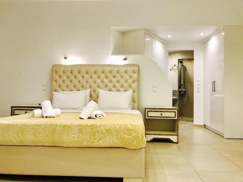 Queen Boutique Suites Mykonos Town Экстерьер фото