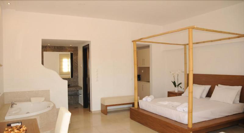 Queen Boutique Suites Mykonos Town Экстерьер фото