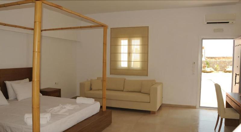 Queen Boutique Suites Mykonos Town Экстерьер фото