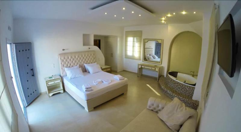 Queen Boutique Suites Mykonos Town Экстерьер фото