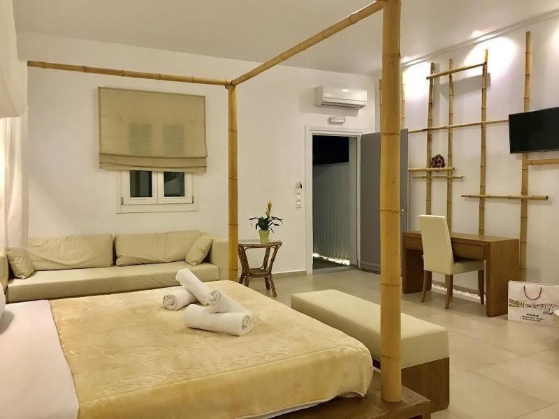 Queen Boutique Suites Mykonos Town Экстерьер фото