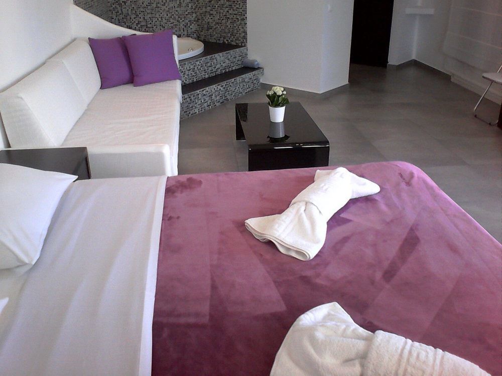Queen Boutique Suites Mykonos Town Экстерьер фото