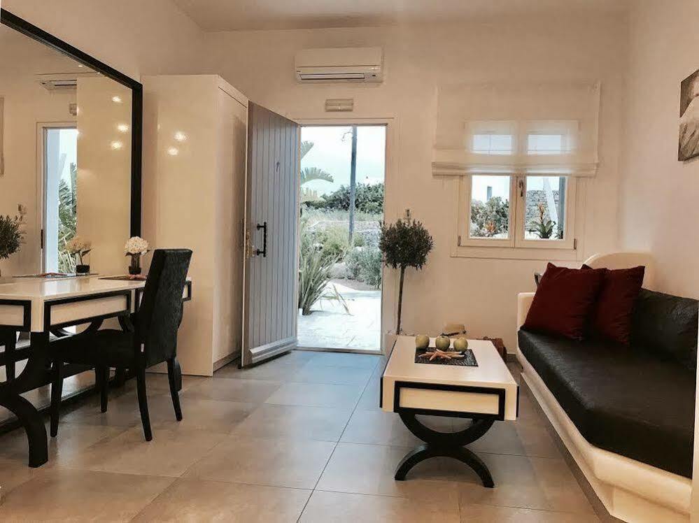 Queen Boutique Suites Mykonos Town Экстерьер фото