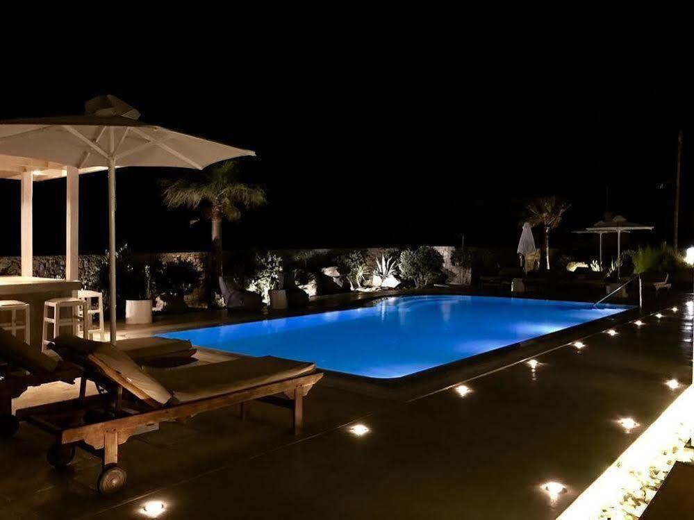 Queen Boutique Suites Mykonos Town Экстерьер фото