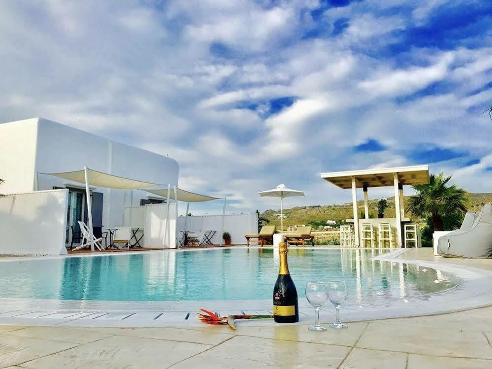 Queen Boutique Suites Mykonos Town Экстерьер фото